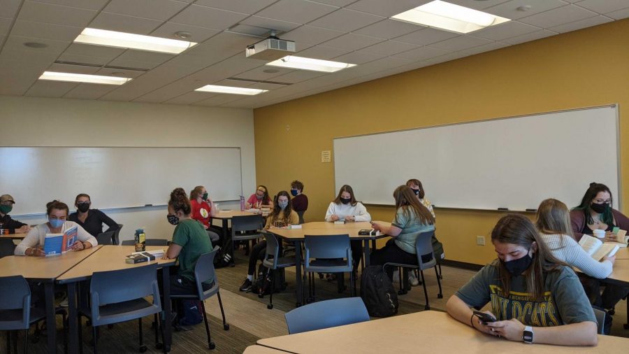 STAYING SAFE—Students in HON101 follow NMU's mask protocols by wearing masks properly above the nose. NMU implemented the mask mandate shortly before the start of the Fall 2021 semester in accommodation to CDC guidelines.