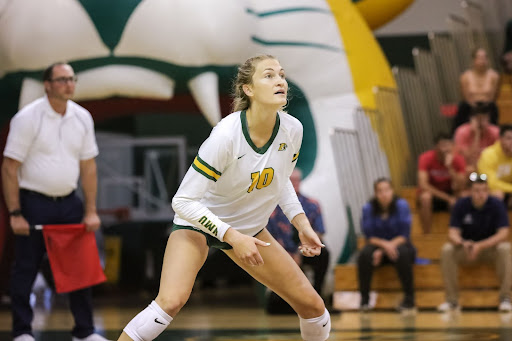 TEAM PLAYER - Jacqueline Smith earns GLIAC Player of the Week after averaging 4.44 kills per set and totaling 80 points. The NMU women's volleyball team is currently 4-0. 