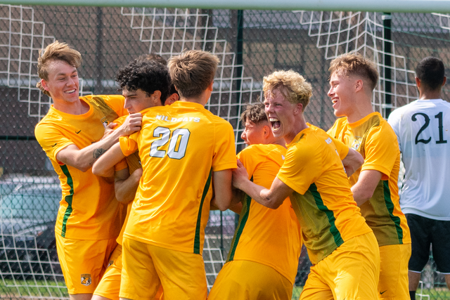 Men’s soccer ends weekend at home with split