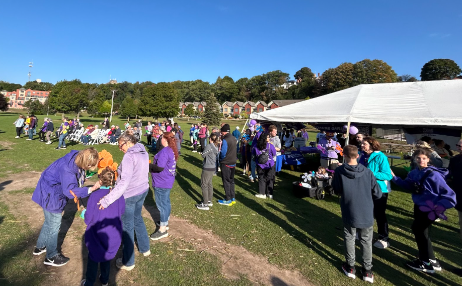 TIME TO WALK-Marquette community gets together for a cause.