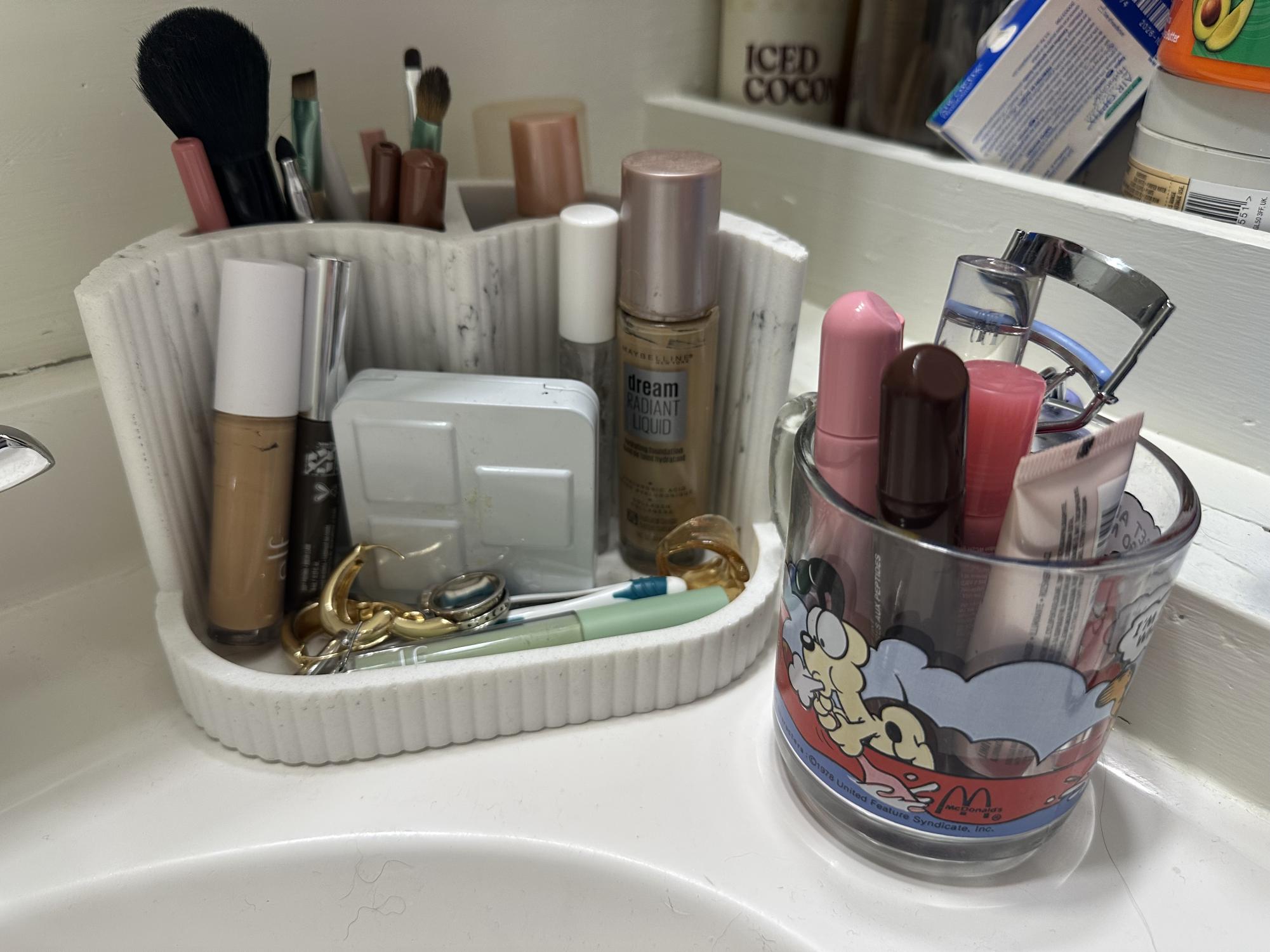 MAKEUP- The North Wind's Opinion Editor explores life without daily face paint. (Megan Voorhees/NW).