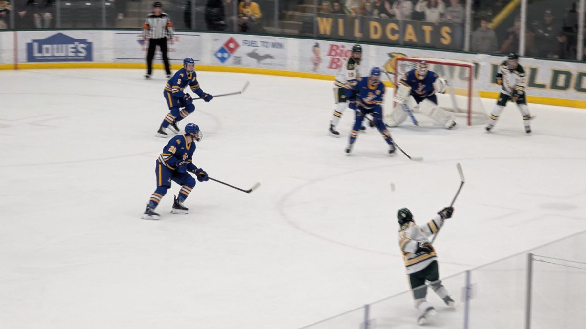SNIPE— The Wildcats look to put one in the back of the nylon.